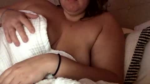 mariana199410 online show from December 2, 5:26 am