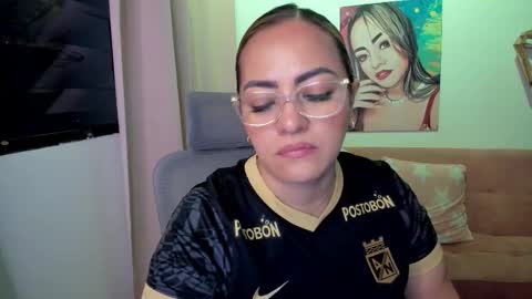 Mariana Lopez online show from December 18, 1:34 am