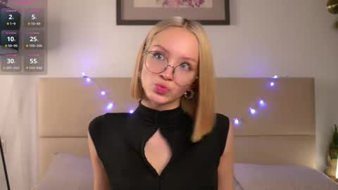 Rachel online show from February 14, 9:39 pm