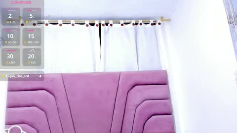 Snapshot of marianrosse chatting on October 14, 10:57 pm marianrosse online show from October 14, 10:57 pm