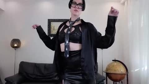Marie Fitch online show from July 1, 3:59 am
