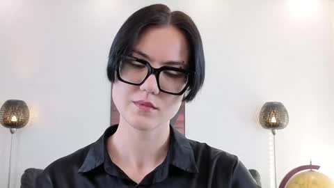 Marie Fitch online show from April 17, 3:53 am