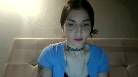 mariee2300 online show from August 7, 2:10 am