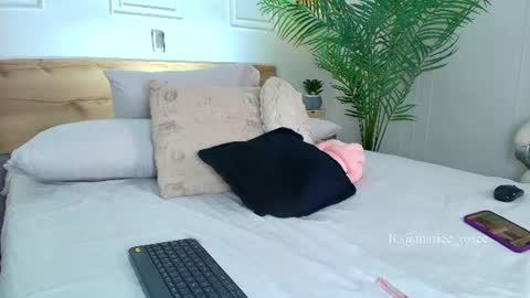 Mary online show from August 7, 3:49 am