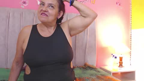 Snapshot of marielahorny303av chatting on October 1, 3:00 pm marielahorny303av online show from October 1, 3:00 pm