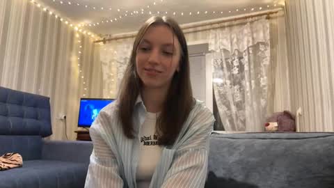 Marie online show from November 4, 3:02 pm