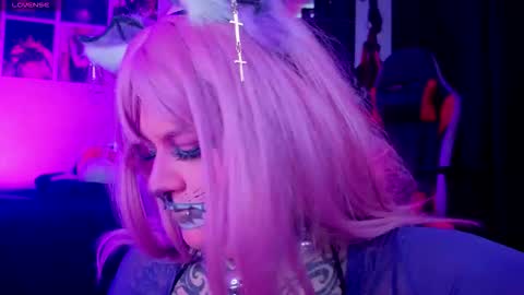 mariiana_velezz online show from October 17, 10:25 pm