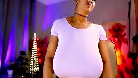 Nikita - Scroll down and read my bio please. New Pictures in Bio online show from December 22, 7:59 am