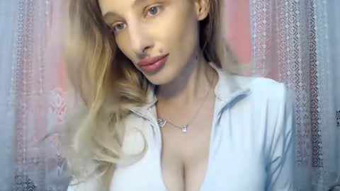 Snapshot of marilyndevilish chatting on February 28, 8:31 am MarilynDevilish online show from February 28, 8:31 am