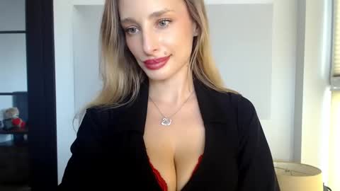 Snapshot of marilyndevilish chatting on February 22, 11:35 am MarilynDevilish online show from February 22, 11:35 am