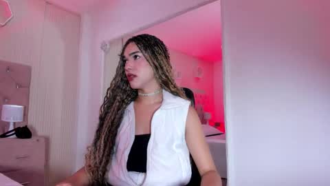 Marilyn online show from October 22, 12:29 pm