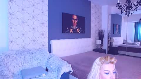 Mary Mais online show from December 17, 8:32 am