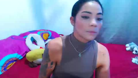 Snapshot of marisajara_ chatting on December 4, 3:53 am marisa online show from December 4, 3:53 am