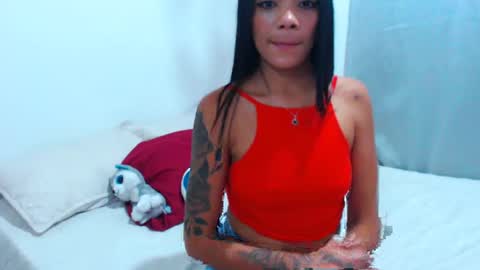 Snapshot of marisajara_ chatting on March 5, 12:59 am marisa online show from March 5, 12:59 am