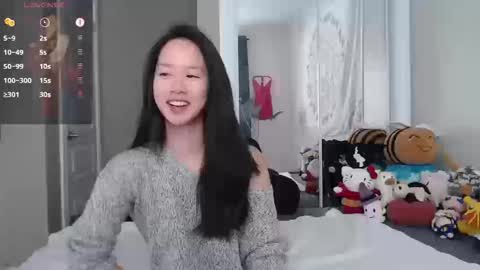 Snapshot of marissapeach chatting on October 19, 2:11 pm MarissaPeach online show from October 19, 2:11 pm