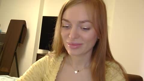 mariwell online show from April 11, 12:31 pm