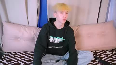 mark_brain online show from April 28, 1:37 pm