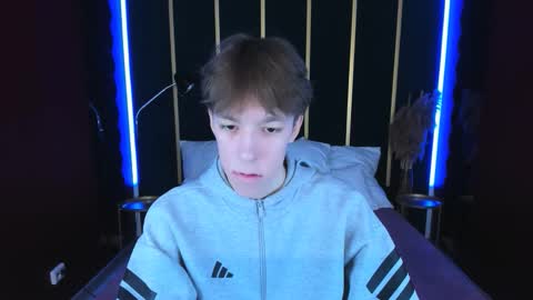 Mark online show from November 19, 5:51 am