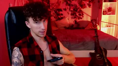 mark_caron online show from December 4, 8:52 pm