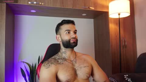 Mark online show from November 10, 12:02 am