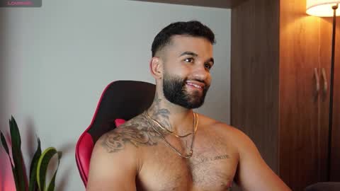 Mark online show from November 6, 9:18 pm