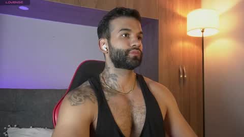 Mark online show from February 17, 11:48 pm