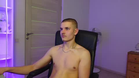 MARK KARSON online show from January 16, 5:11 pm