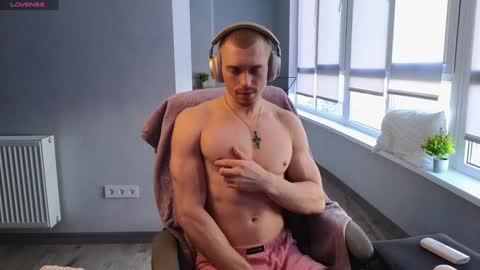 Mark online show from January 10, 12:15 pm