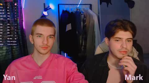 Mark online show from November 17, 9:50 pm