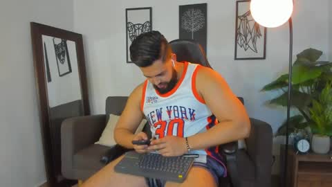 mark_x23 online show from March 29, 4:14 am