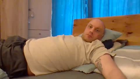 markus_7 online show from April 1, 9:32 am