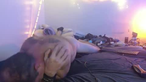 markymark101825061 online show from January 18, 4:15 am