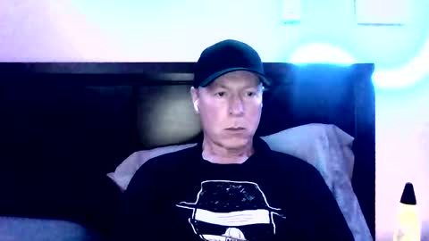 markymarkvt online show from October 26, 2:18 pm