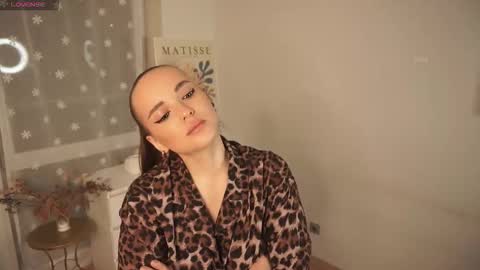 Snapshot of marlenegadley chatting on October 12, 7:16 pm Kira online show from October 12, 7:16 pm