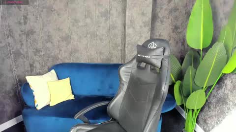 Emmaa online show from May 29, 2:09 am