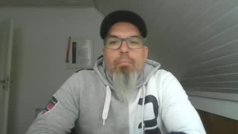 marriedcock1980 online show from May 6, 6:19 am
