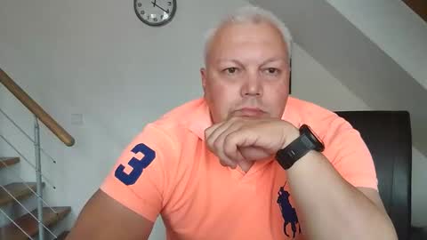 mars0481 online show from May 11, 10:22 am