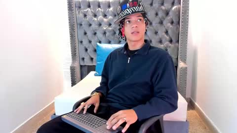 MARSHALL online show from November 17, 1:03 pm