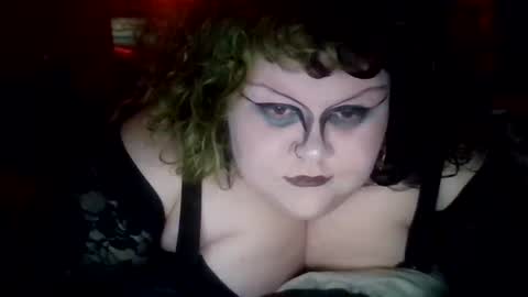 marshallmarx517 online show from May 16, 1:35 am