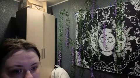 marshmallowbeauty_ online show from February 7, 7:17 pm