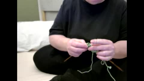 Martha online show from April 17, 2:25 am