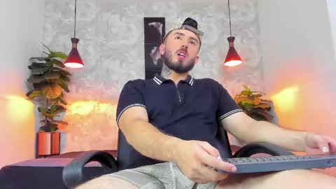 Martin Foster online show from April 25, 4:47 am