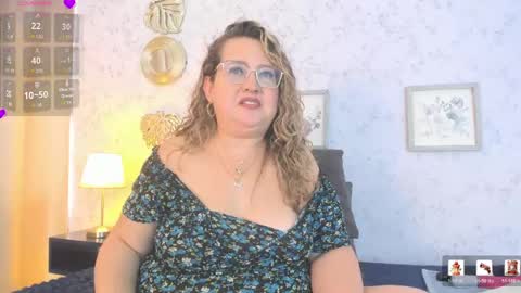 Martina Caicedo online show from June 4, 2:34 pm