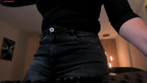 Martinna Bonnet online show from February 11, 10:36 am