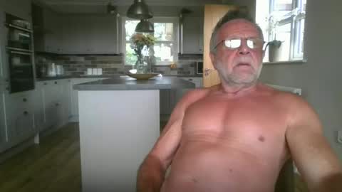martinrgbxxxx online show from June 29, 9:17 am