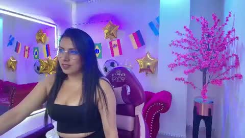 Mary  online show from June 22, 12:12 pm