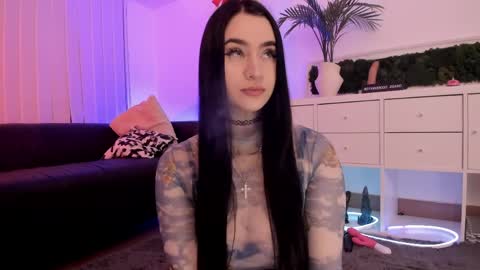 Mary online show from April 2, 6:21 am