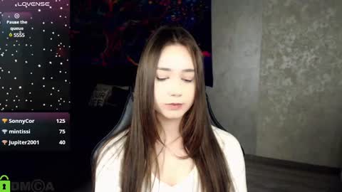 Mary online show from February 4, 7:11 pm