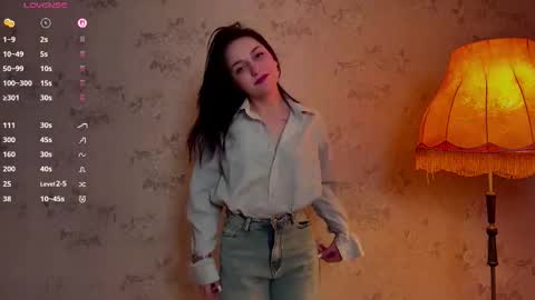 Stephie online show from February 4, 8:24 pm