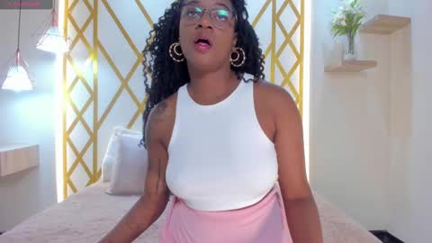   online show from November 8, 12:52 pm